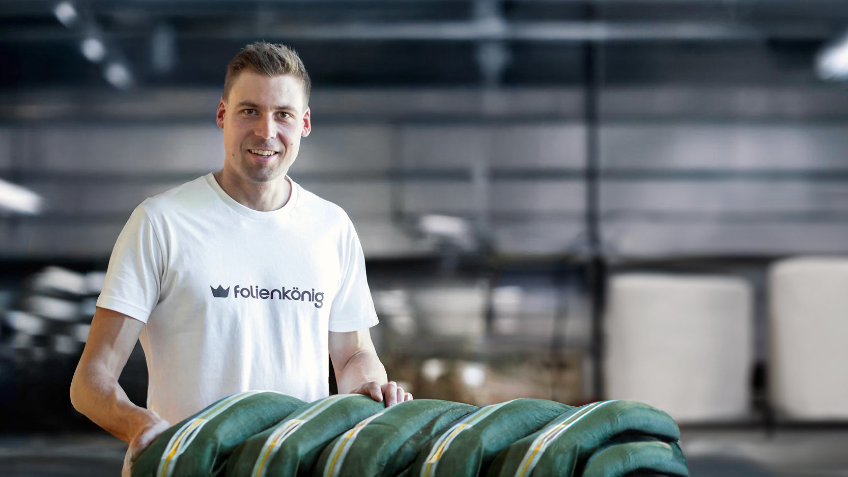 Hochwertige Sandsäcke: lagerfähig, wiederverwendbar, robust
Lichtundurchlässige Silofolien zum Abdecken von Pool, Gartenmöbel, provisorische Dachabdeckung